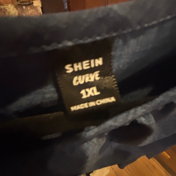 SHEIN Navy Button-Front Blouse - Picture 3 of 3